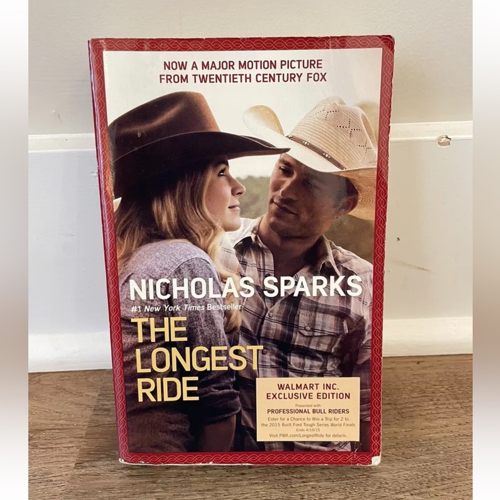 The longest ride by Nicholas sparks paperback